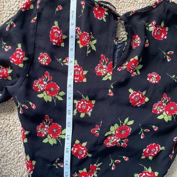 Zara Crop Top, Black/Red floral, Medium Y2K - Picture 7 of 13